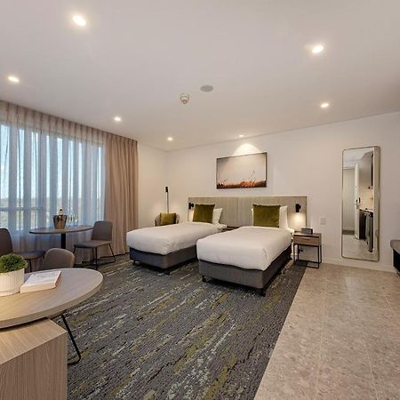 Littomore Suites Kingswood Penrith Zewnętrze zdjęcie