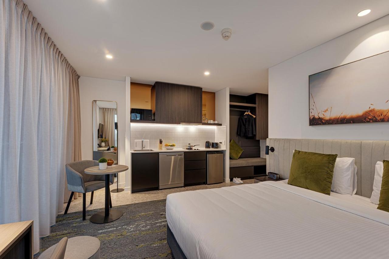 Littomore Suites Kingswood Penrith Zewnętrze zdjęcie